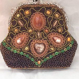 M & W BEADED PURSE WITH ADJ. CHAINS